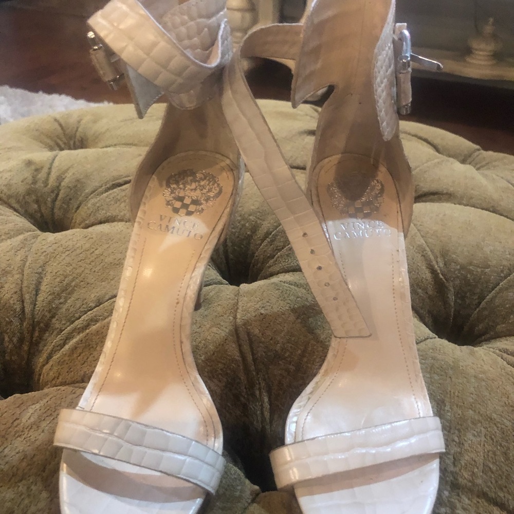 vince camuto heels